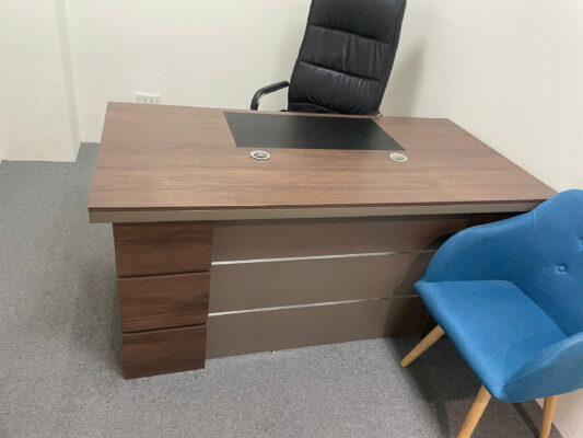 THU MUA BÀN GHẾ GIÁM ĐỐC