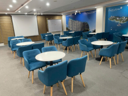 thanh lý ban ghế họp văn phòng