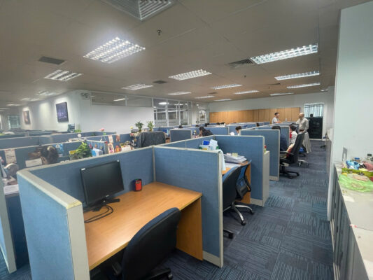 thanh lý bàn ghế văn phòng cũ tại quận 9