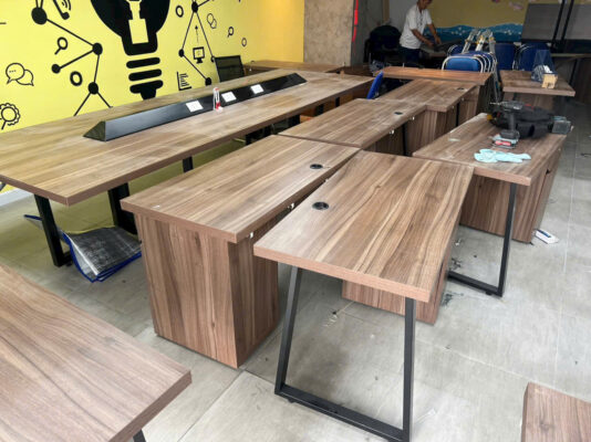 thanh lý nội thất văn phjofngh