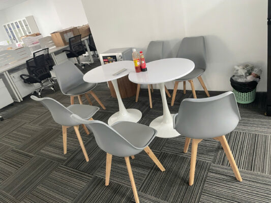 thanh lý bàn ghế văn phòng cũ giá cao