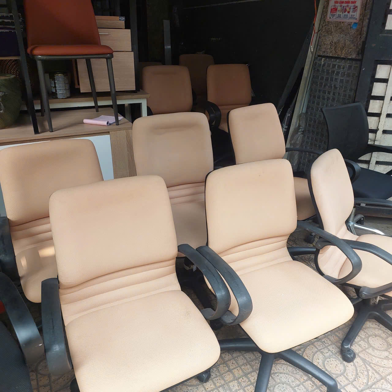 Thu mua đồ văn phòng tại Quận 4