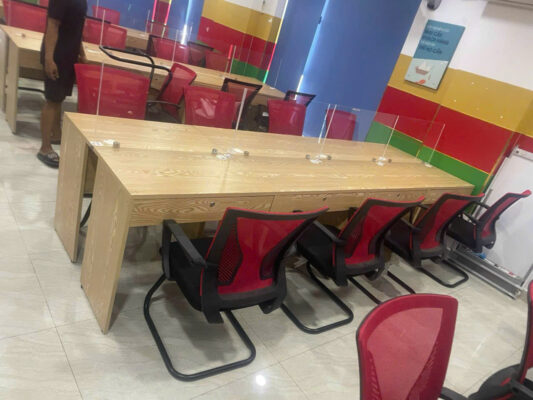 Thu mua bàn làm việc cũ 