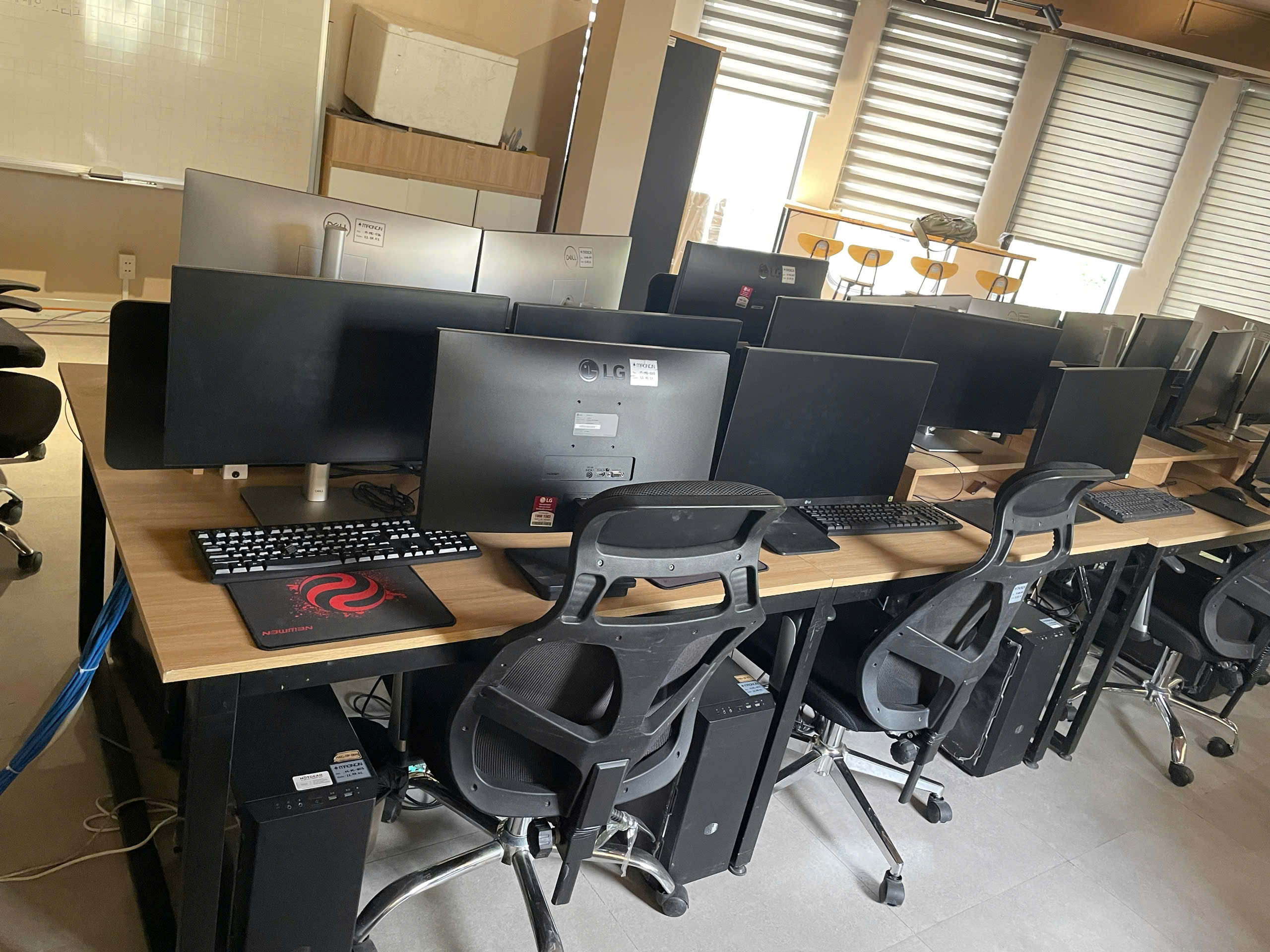 Thu mua máy tính cũ giá cao_Đồ cũ Quốc Việt