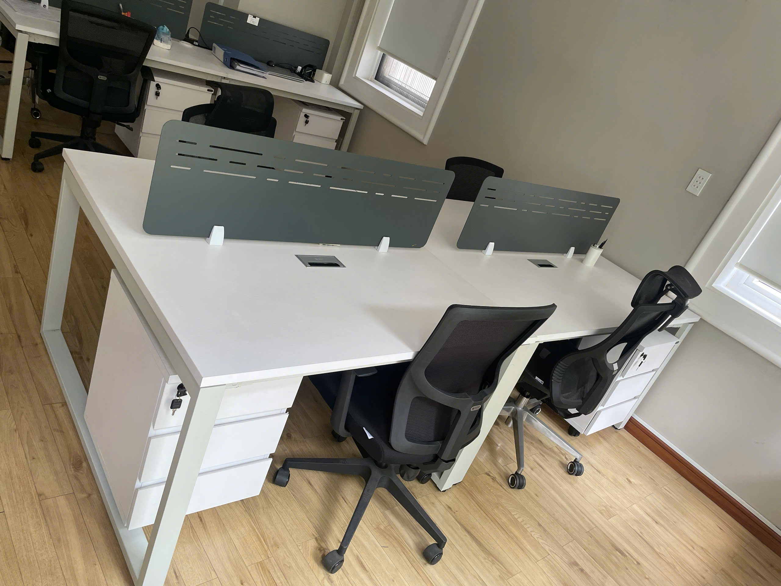 thu mua nội thất văn phòng tại Quận 1